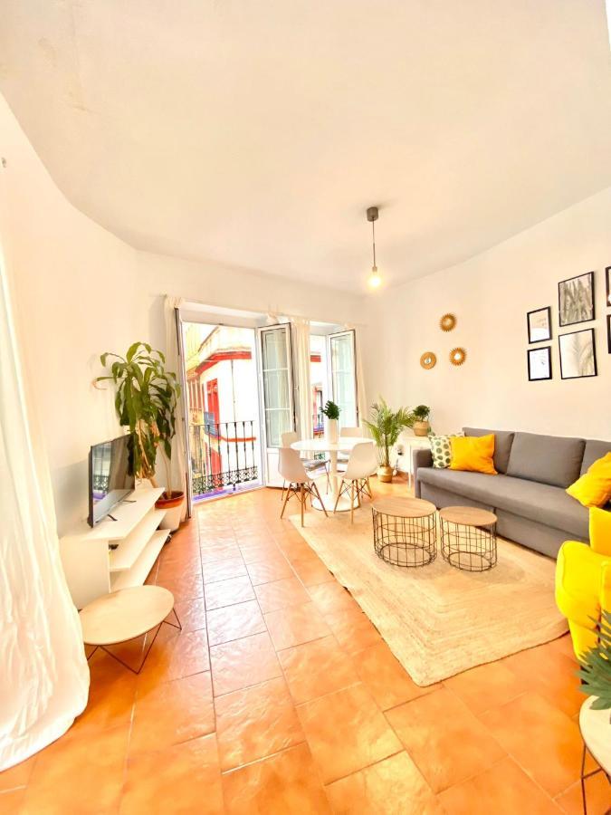 Comfortable Studio Old Town, Parking Optional إشبيلية المظهر الخارجي الصورة