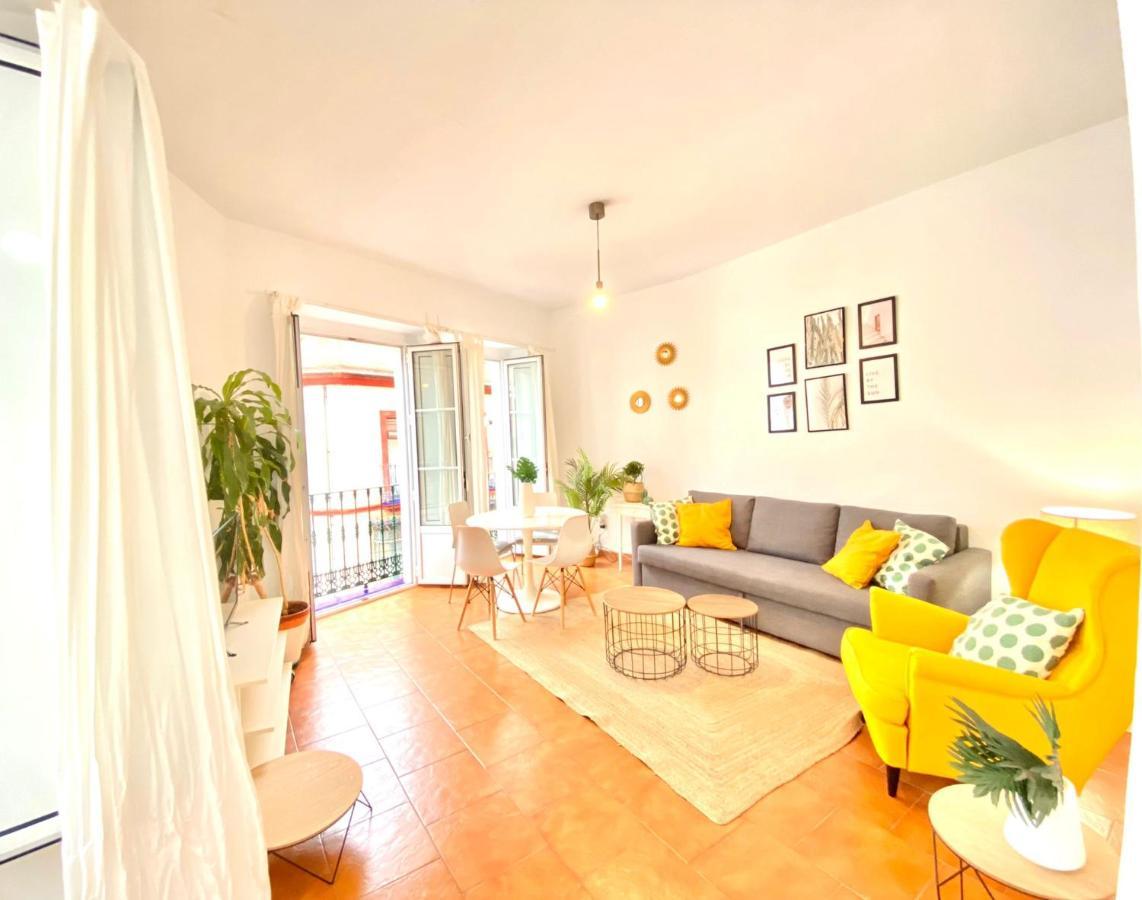 Comfortable Studio Old Town, Parking Optional إشبيلية المظهر الخارجي الصورة