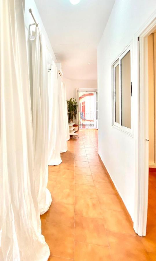 Comfortable Studio Old Town, Parking Optional إشبيلية المظهر الخارجي الصورة