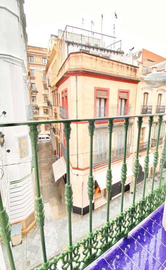 Comfortable Studio Old Town, Parking Optional إشبيلية المظهر الخارجي الصورة
