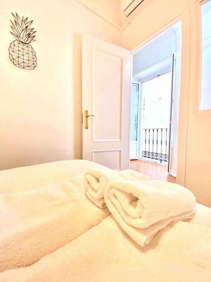 Comfortable Studio Old Town, Parking Optional إشبيلية المظهر الخارجي الصورة