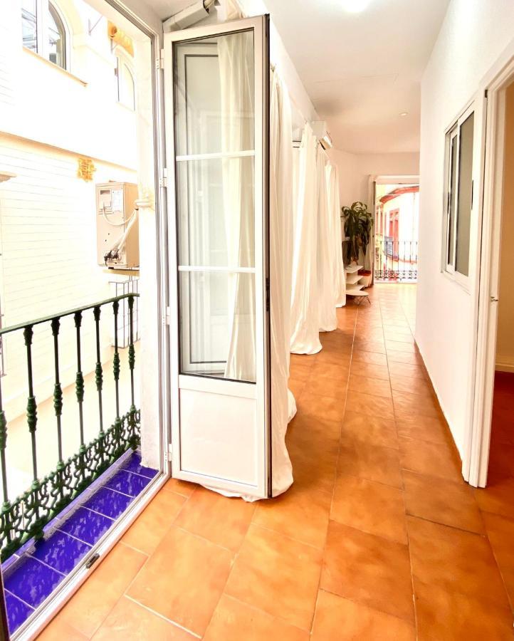 Comfortable Studio Old Town, Parking Optional إشبيلية المظهر الخارجي الصورة