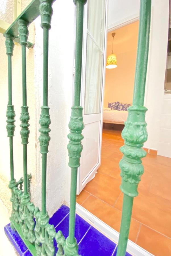 Comfortable Studio Old Town, Parking Optional إشبيلية المظهر الخارجي الصورة