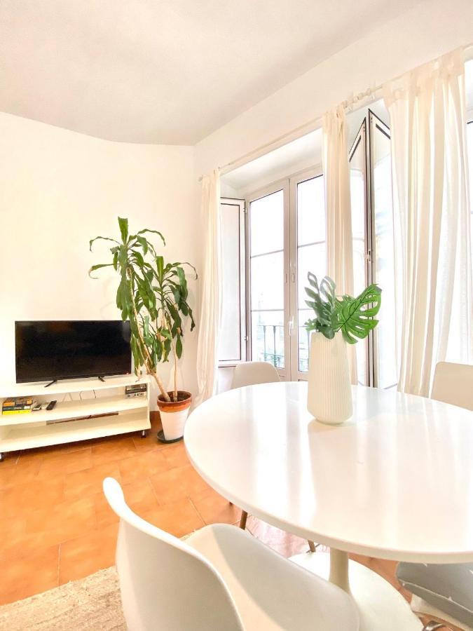 Comfortable Studio Old Town, Parking Optional إشبيلية المظهر الخارجي الصورة