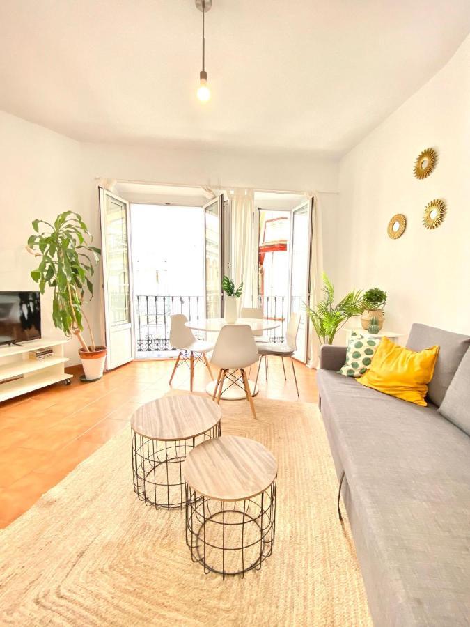Comfortable Studio Old Town, Parking Optional إشبيلية المظهر الخارجي الصورة