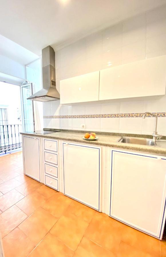 Comfortable Studio Old Town, Parking Optional إشبيلية المظهر الخارجي الصورة